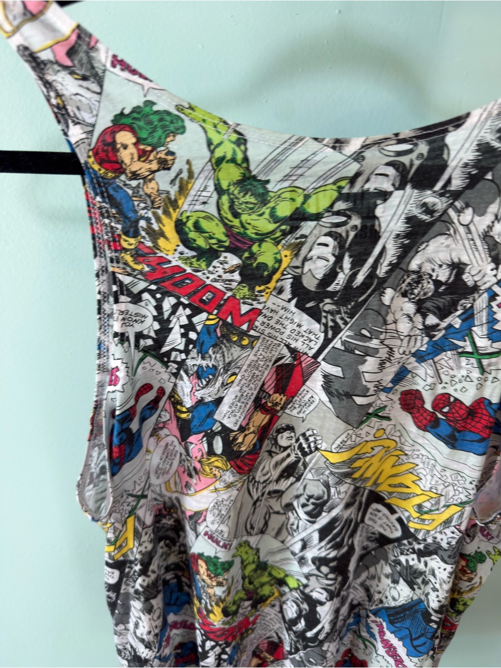 Marvel Multicolor Comic Panel Tank Universal Studios Size Large - Picture 7 of 9